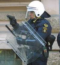 Die Polizei verliert die Kontrolle ...